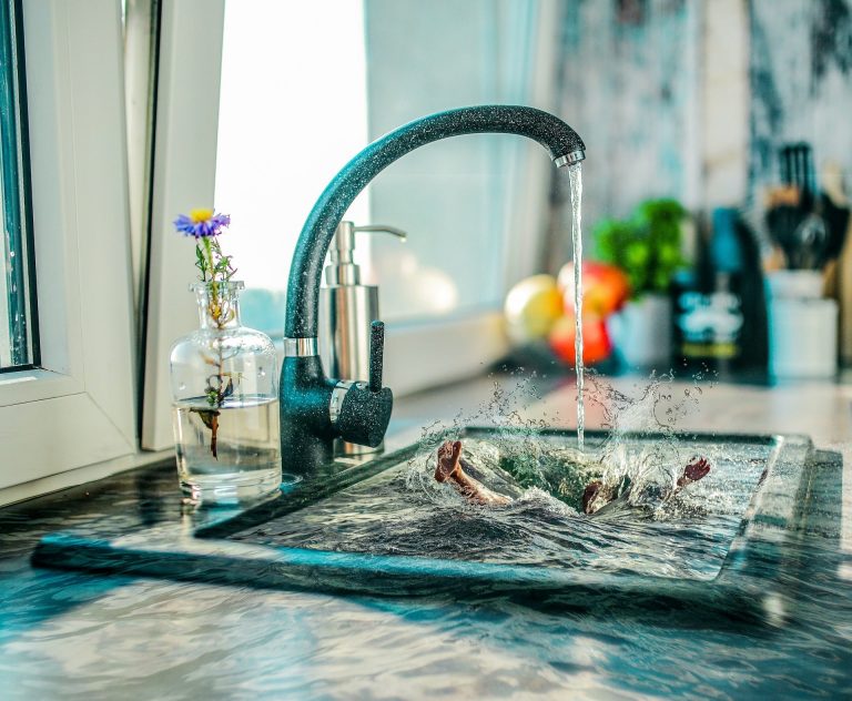 Robinet qui coule, gaspillage d'eau potable